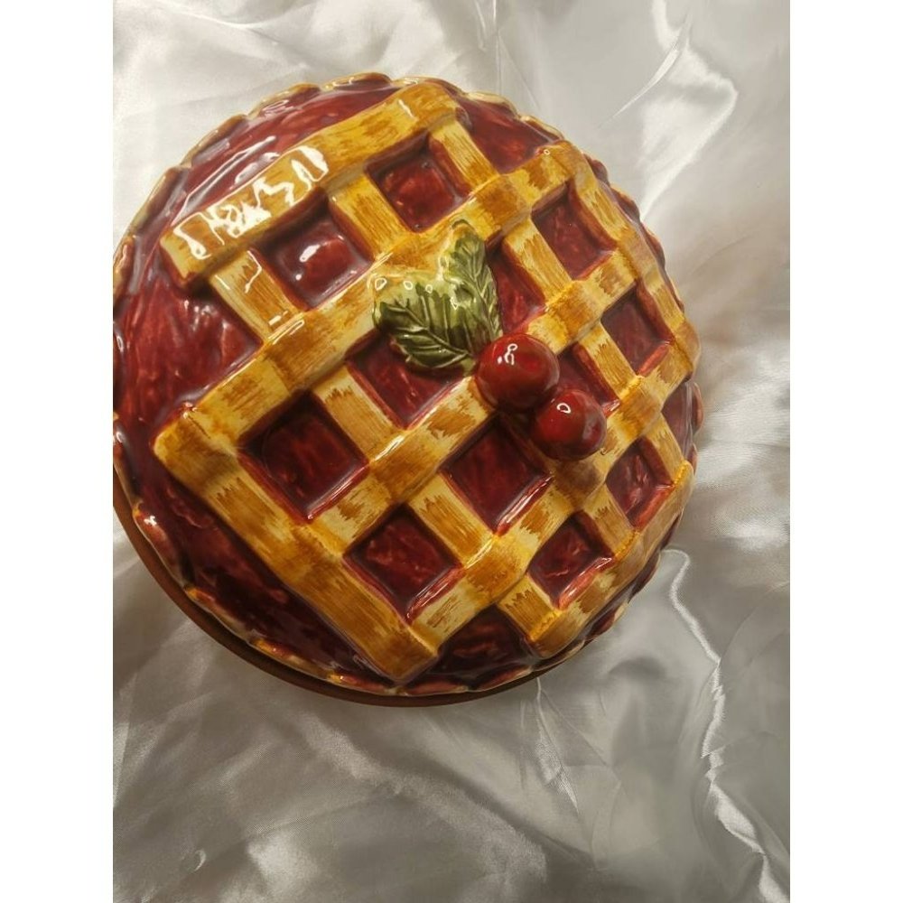 Vintage Cherry Pie Baking dish.